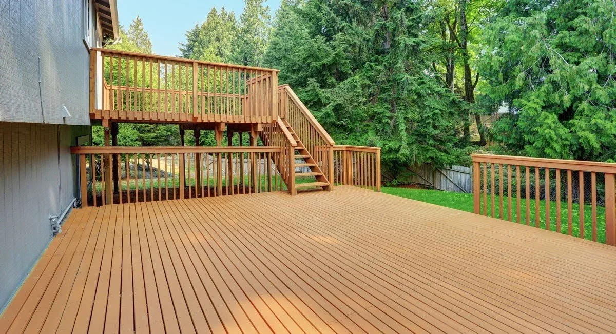 Custom built outdoor deck by Lamar Homes